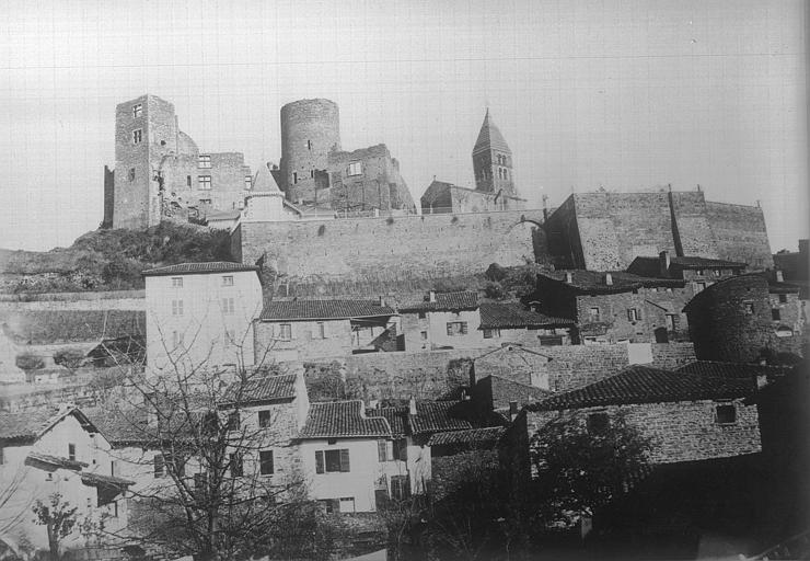 Château et sa chapelle