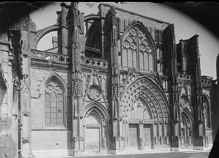 Eglise : Façade ouest