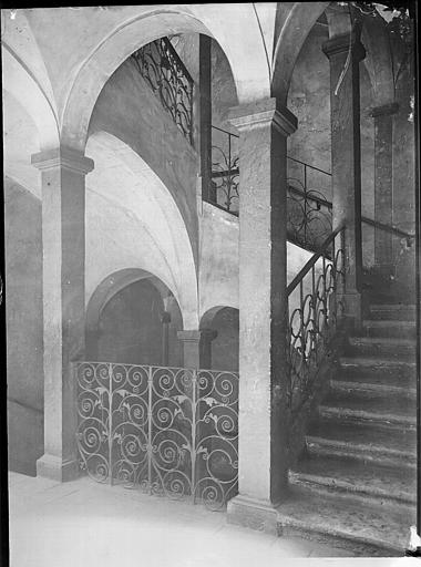 Cage d'escalier