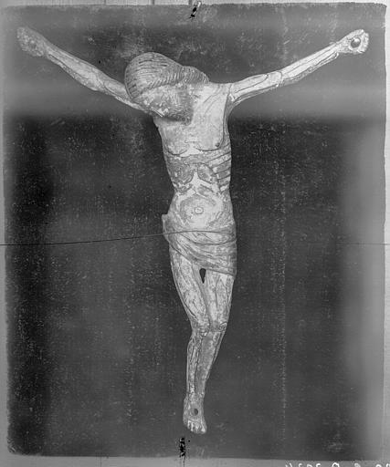 Haut-relief en cuivre doré et émaillé sur champlevé : Christ en croix