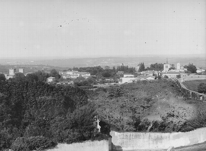Vue générale, prise du côteau de Frontigny