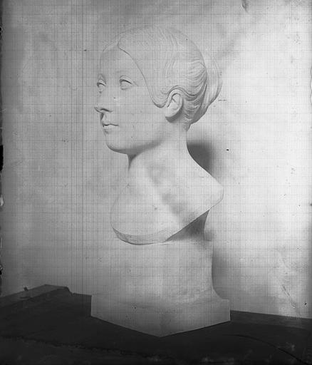 Buste de Madame Bourdon née Corinne Chenavard