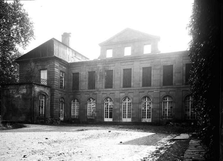 Façade sur jardins : dégradations