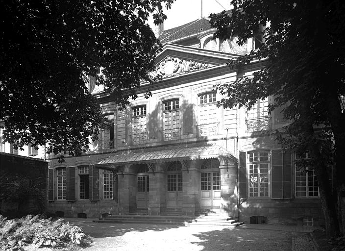 Façade sur cour