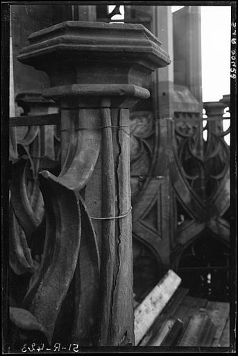 Tourelles d'escalier de la flèche, état en cours de restauration