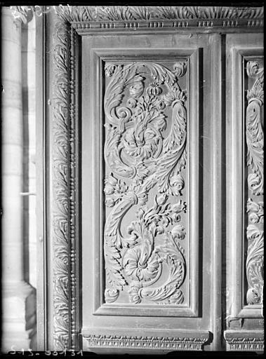 Tambour de porte provenant de l'hôtel des Arquebusiers, bois sculpté : détail