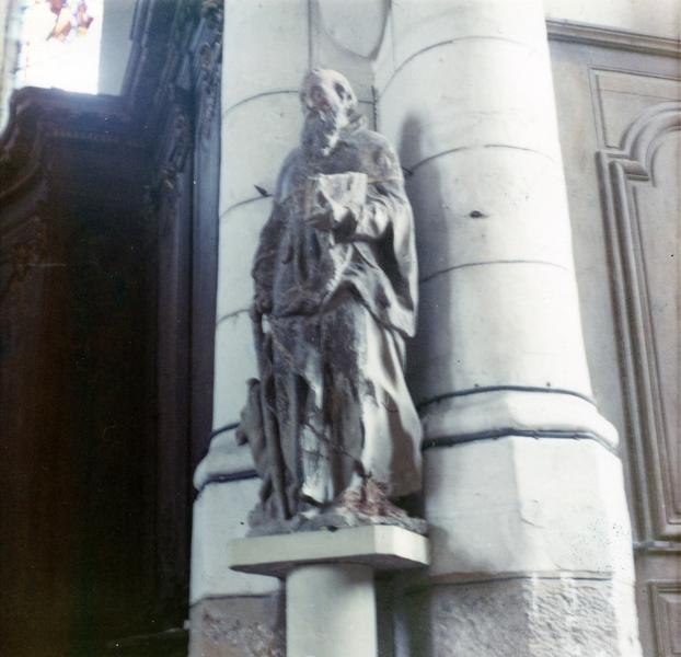 statue : Saint Antoine