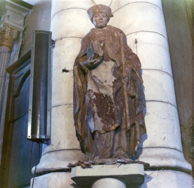 statue : Saint Sulpice au livre