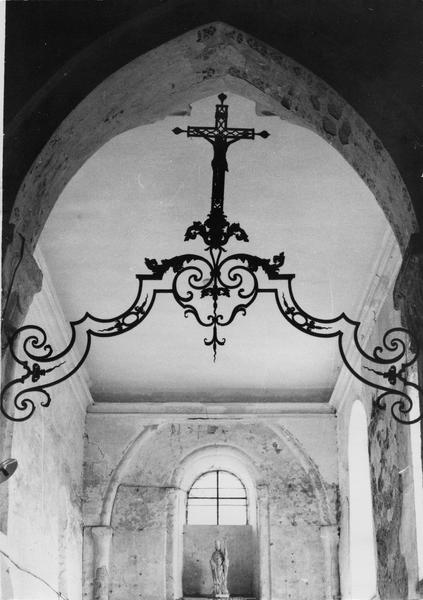 poutre de gloire (nef) - © Ministère de la Culture (France), Médiathèque du patrimoine et de la photographie (objets mobiliers), tous droits réservés