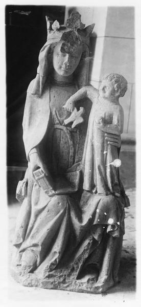 statue : Vierge à l'Enfant, vue de face