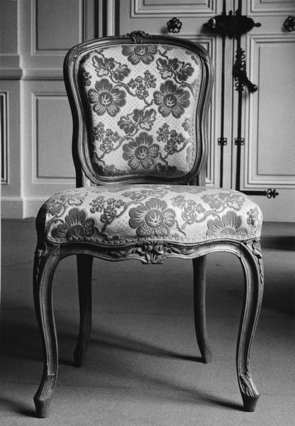 chaise style Louis XV