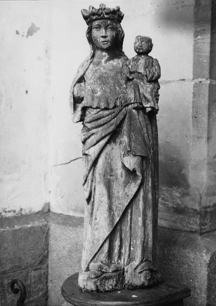 statue : Vierge à l'Enfant, mains de l'enfant manquantes