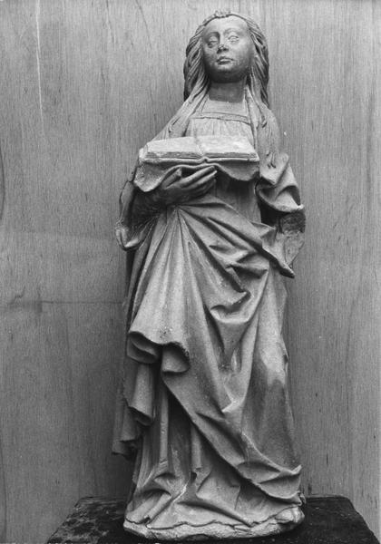 statue : Sainte Anne