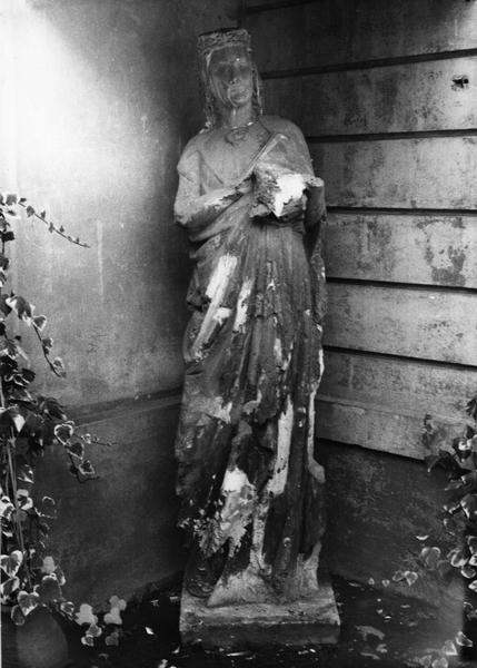 statue : Vierge à l'Enfant