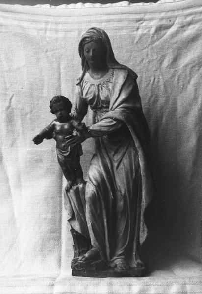 statue (statuette) : Vierge à l'Enfant - © Ministère de la Culture (France), Médiathèque du patrimoine et de la photographie (objets mobiliers), tous droits réservés