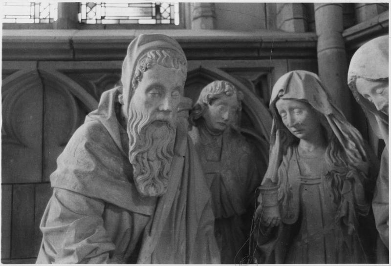 groupe sculpté (grandeur nature) : La Mise au tombeau, détail du visage de Nicomède