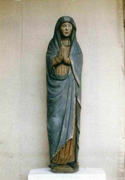 statue, détail de la Vierge du calvaire