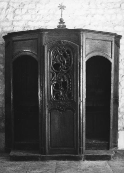 confessionnal - © Ministère de la Culture (France), Médiathèque du patrimoine et de la photographie (objets mobiliers), tous droits réservés