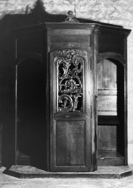 confessionnal - © Ministère de la Culture (France), Médiathèque du patrimoine et de la photographie (objets mobiliers), tous droits réservés