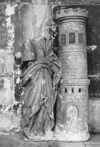 statue : Sainte Barbe, sans la tête - © Ministère de la Culture (France), Médiathèque du patrimoine et de la photographie (objets mobiliers), tous droits réservés