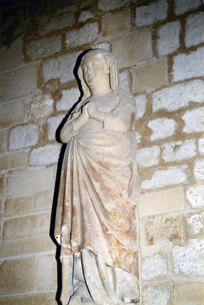 statue de Femme - © Ministère de la Culture (France), Médiathèque du patrimoine et de la photographie (objets mobiliers), tous droits réservés