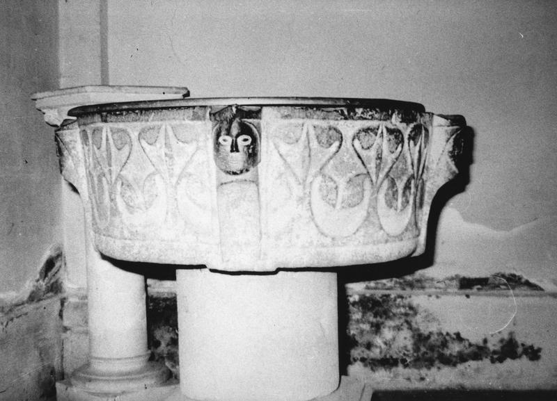 fonts baptismaux