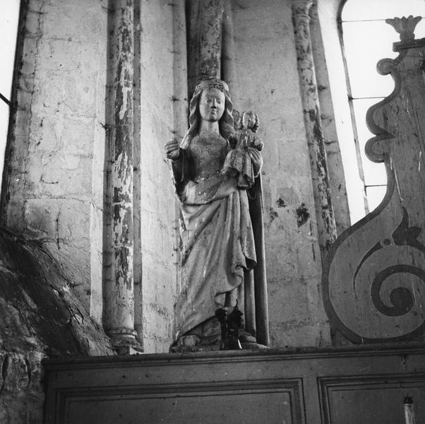statue : Vierge à l'Enfant