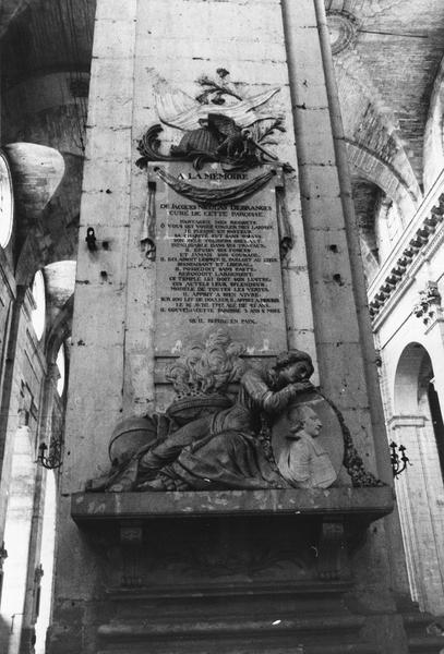 monument funéraire de Jacques Nicolas Debranges - © Ministère de la Culture (France), Médiathèque du patrimoine et de la photographie (objets mobiliers), tous droits réservés