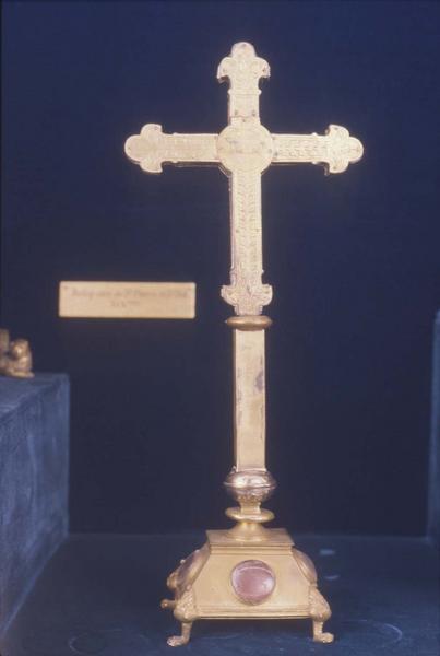 croix reliquaire de saint Jean des Vignes (Soissons)