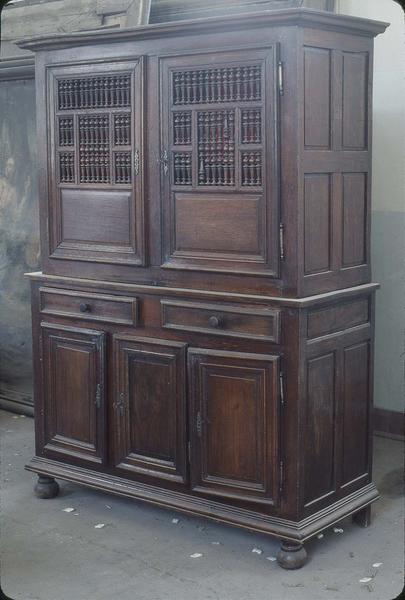 buffet à deux corps - © Ministère de la Culture (France), Médiathèque du patrimoine et de la photographie (objets mobiliers), tous droits réservés