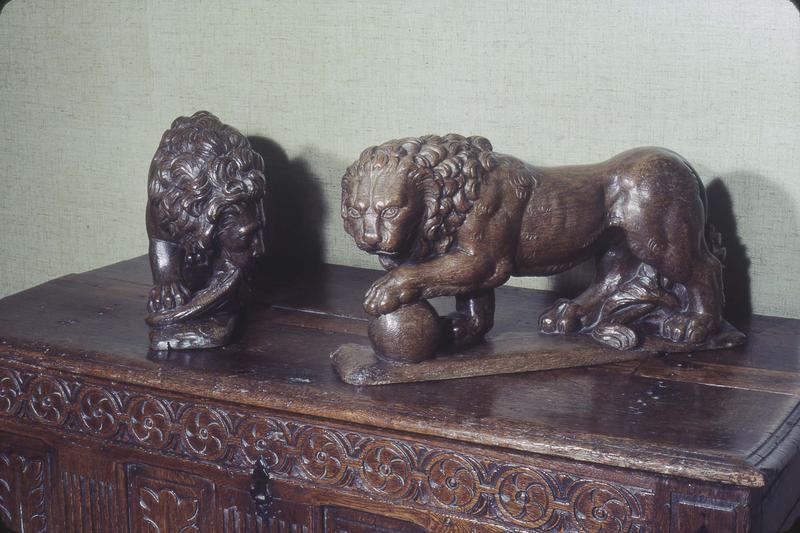 décoration de stalles : lions provenant de l'église Saint-Maurice - © Ministère de la Culture (France), Médiathèque du patrimoine et de la photographie (objets mobiliers), tous droits réservés