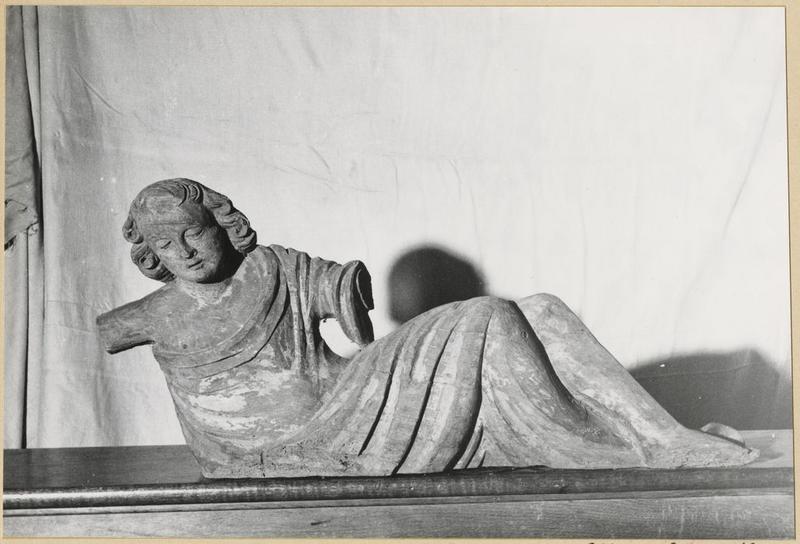 statue : ange, vue générale
