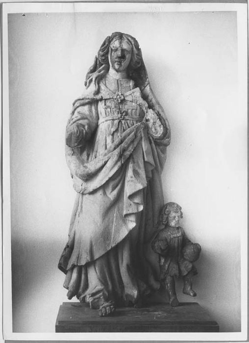 Statue : Vierge à l'Enfant