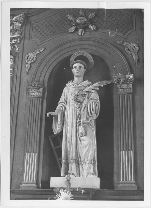 statue : Saint Laurent