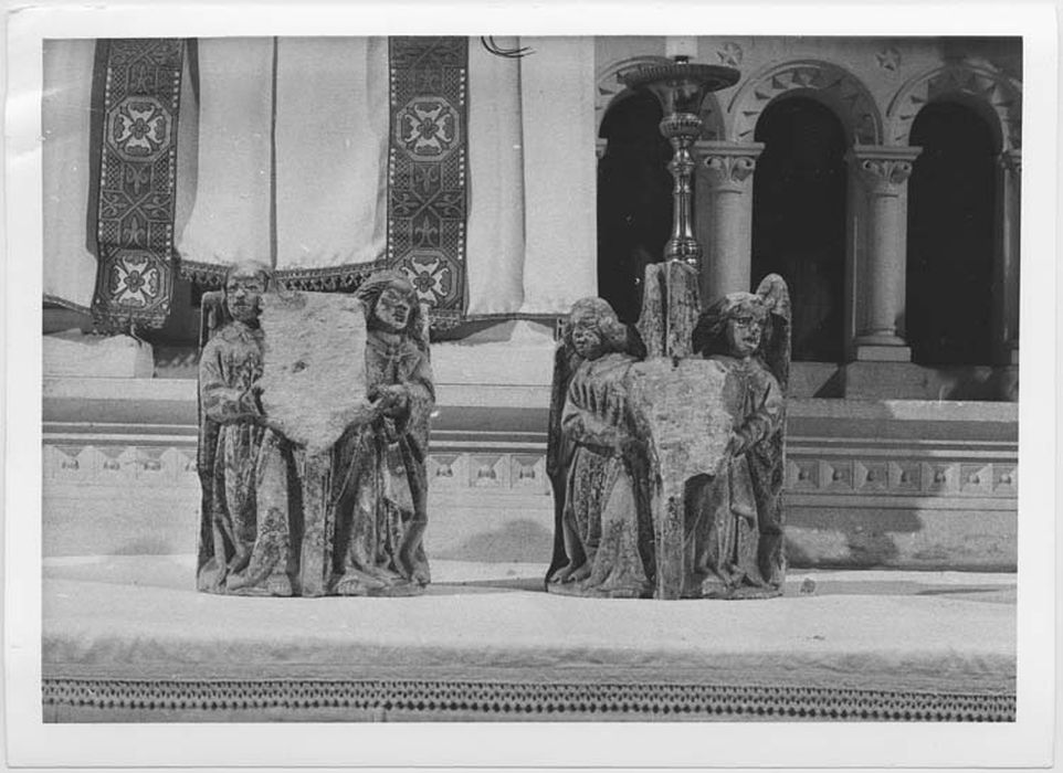 deux groupes sculptés : Anges - © Ministère de la Culture (France), Médiathèque du patrimoine et de la photographie, diffusion RMN-GP