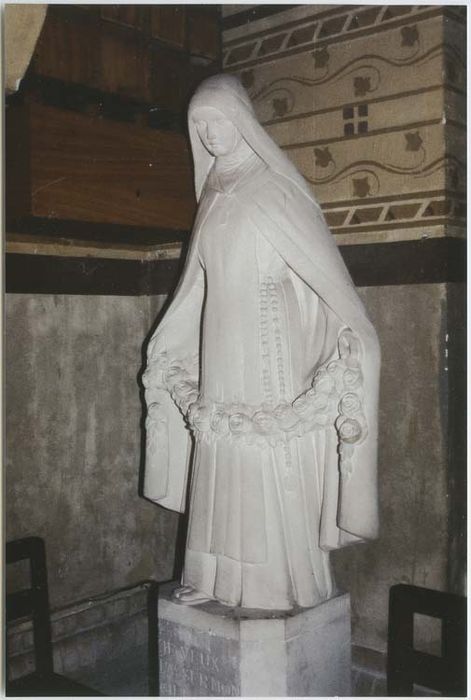 Statue : Sainte Thérèse de Lisieux