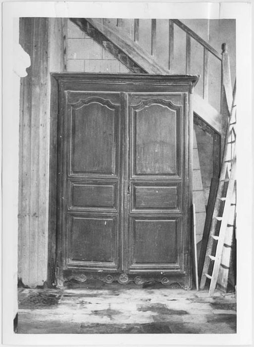 Armoire de sacristie