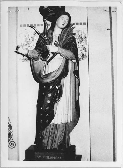 statue : Sainte Philomène