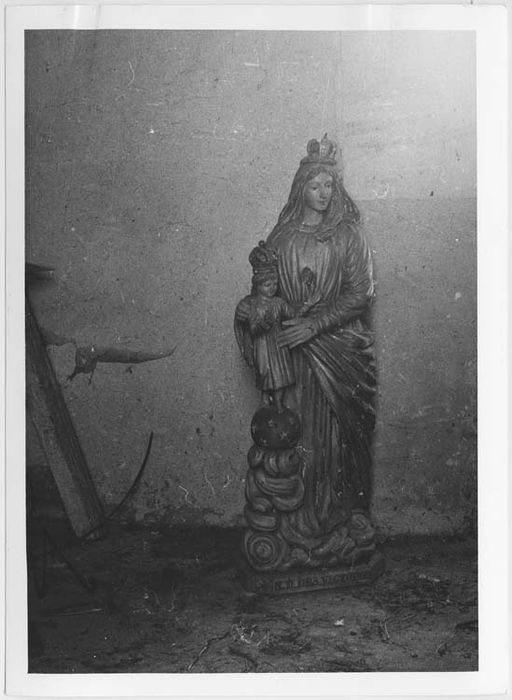 statue : Notre-Dame des Victoires