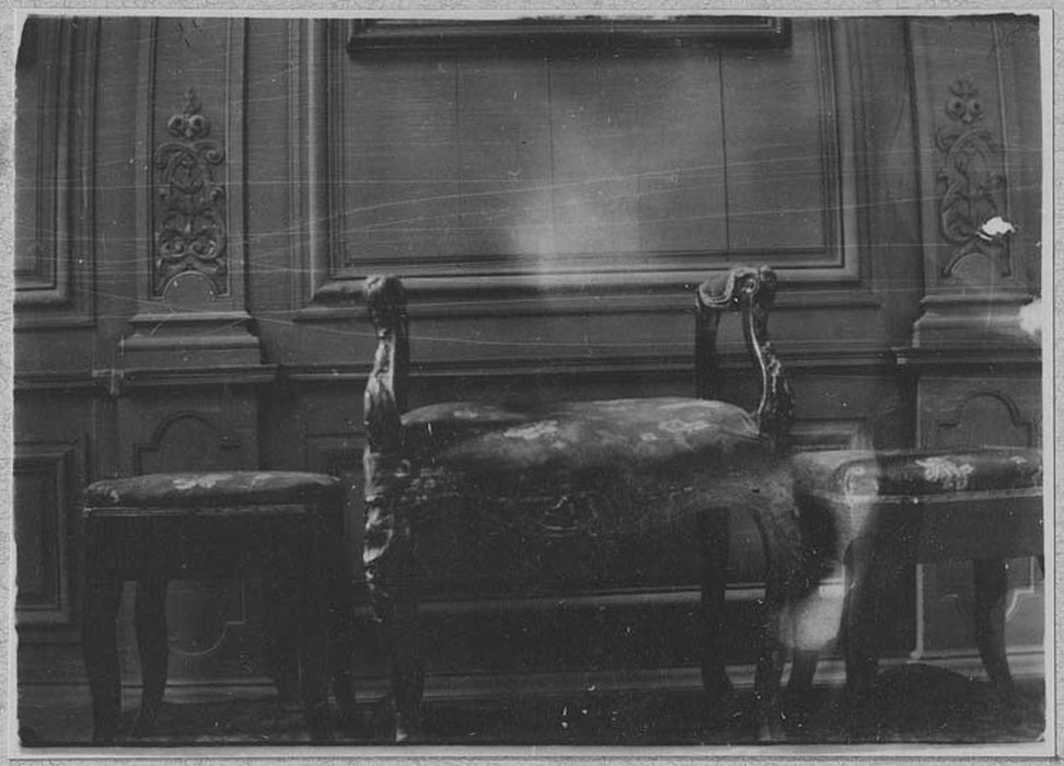 banquette, tabouret - © Ministère de la Culture (France), Médiathèque du patrimoine et de la photographie, diffusion GrandPalaisRmn Photo
