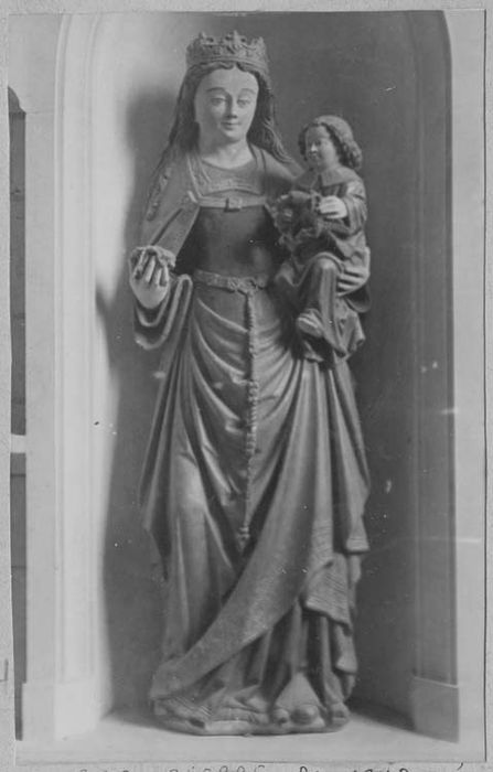 statue : Vierge à l'Enfant - © Ministère de la Culture (France), Médiathèque du patrimoine et de la photographie, diffusion GrandPalaisRmn Photo