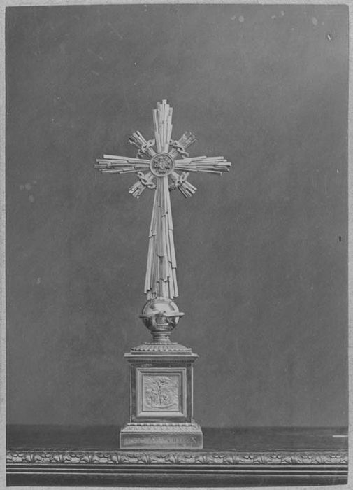 croix du diacre (service du sacre de Charles X)