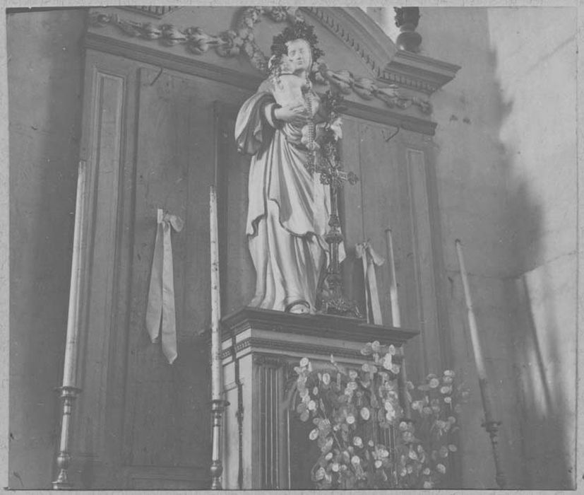statue : Vierge à l'Enfant