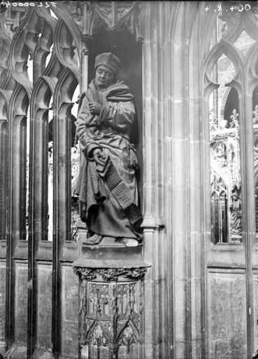 Statue : saint Jacques le Majeur (supposé)