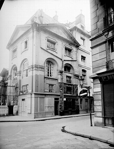 Façade sur la rue Saint-Jacques