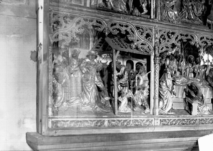 Retable de la Vierge, haut-relief, travail anversois, en bois doré : la Nativité