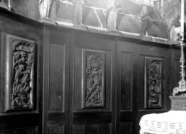 Bas-reliefs, panneaux en bois sculptés