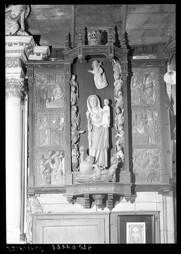 Retable en bois de Notre Dame de Bon Secours