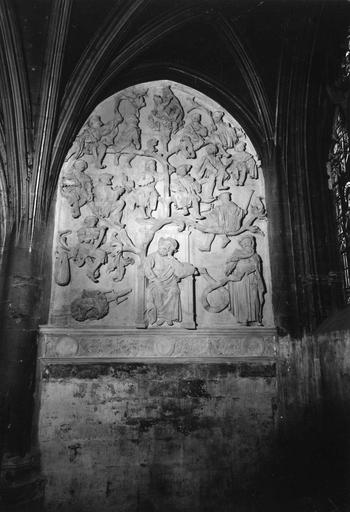 haut-relief : Arbre de Jessé (L'), pierre - © Ministère de la Culture (France), Médiathèque du patrimoine et de la photographie (objets mobiliers), tous droits réservés