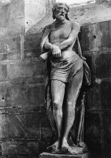 statue : Christ aux liens (Le), pierre - © Ministère de la Culture (France), Médiathèque du patrimoine et de la photographie (objets mobiliers), tous droits réservés